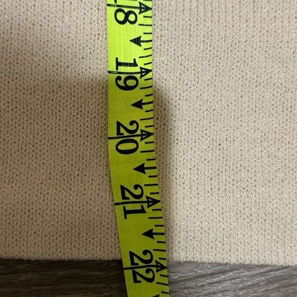 St. John Cream Knit Tank Top Sleeveless Sweater Vest - Picture 4 of 6